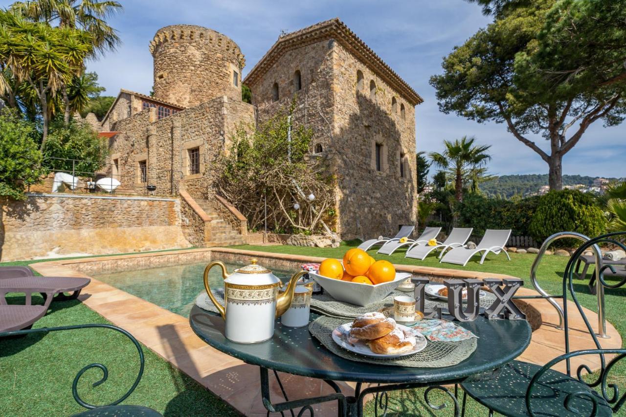 Castillo Can Xirau, Propiedad Exclusiva Con Piscina & Aircon Vila Santa Susana Exterior foto